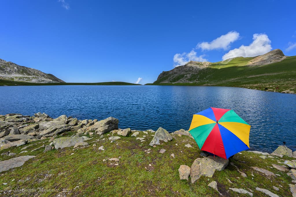 Tarsar Marsar Trek campsite by the lake