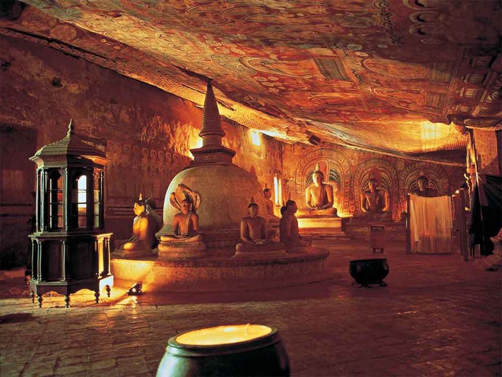 Dambulla Cave Temple, Sri Lanka 