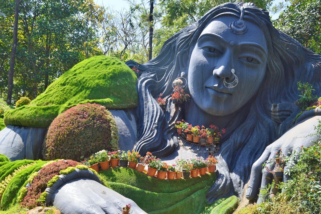 Famous Women Decorated statue in Chikmagalur