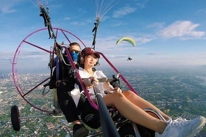 Adventure paramotoring in Bangalore