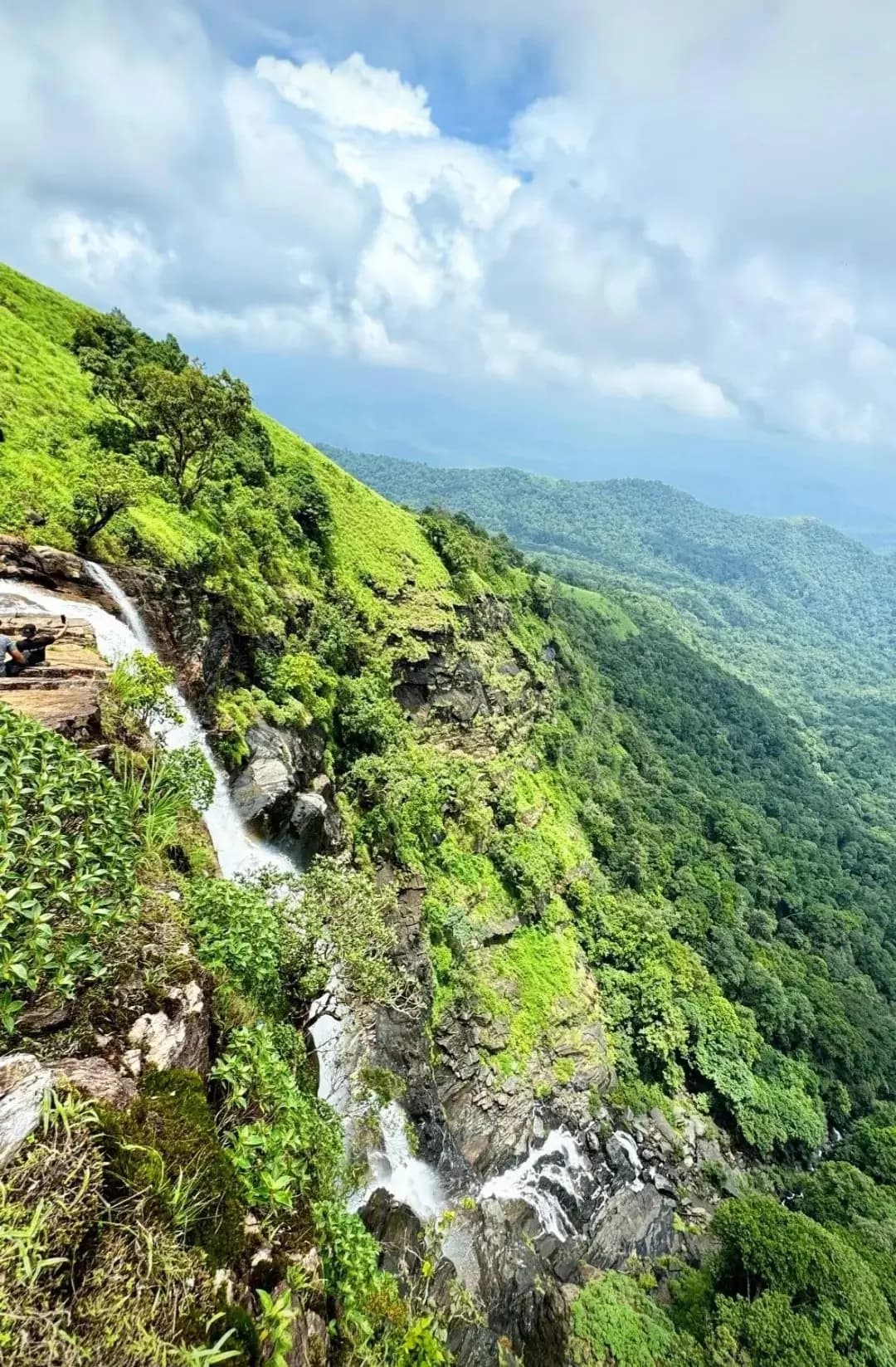 A beautiful view of the Bandaje Falls Trek