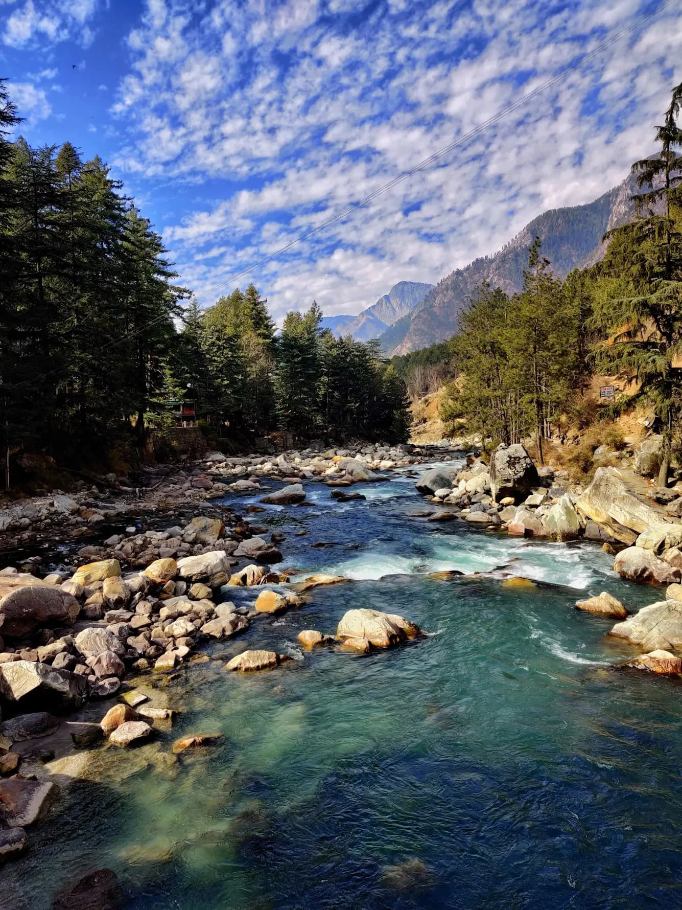 View of Kasol Kheerganga Trek Trail