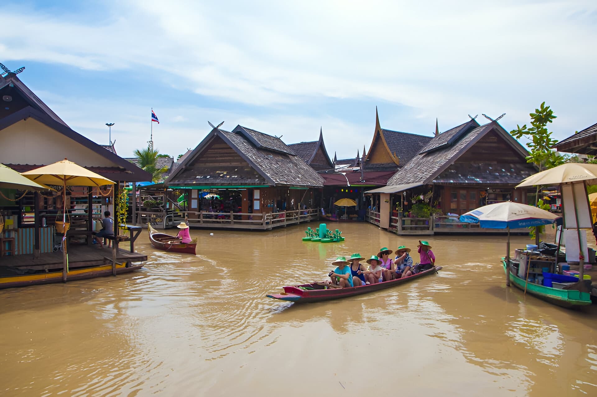 pattaya floating market