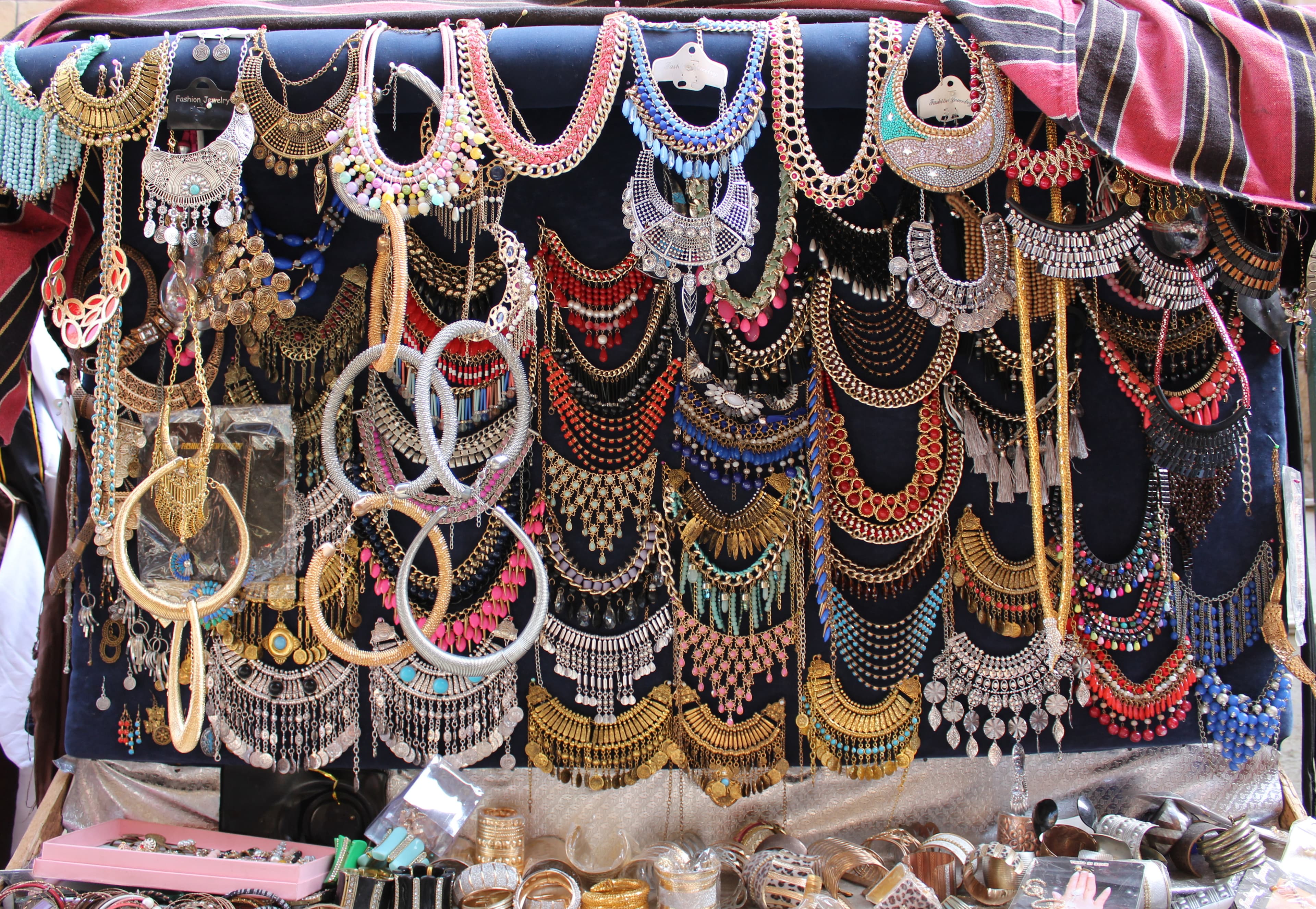 Jewel shop in Colaba Causeway market