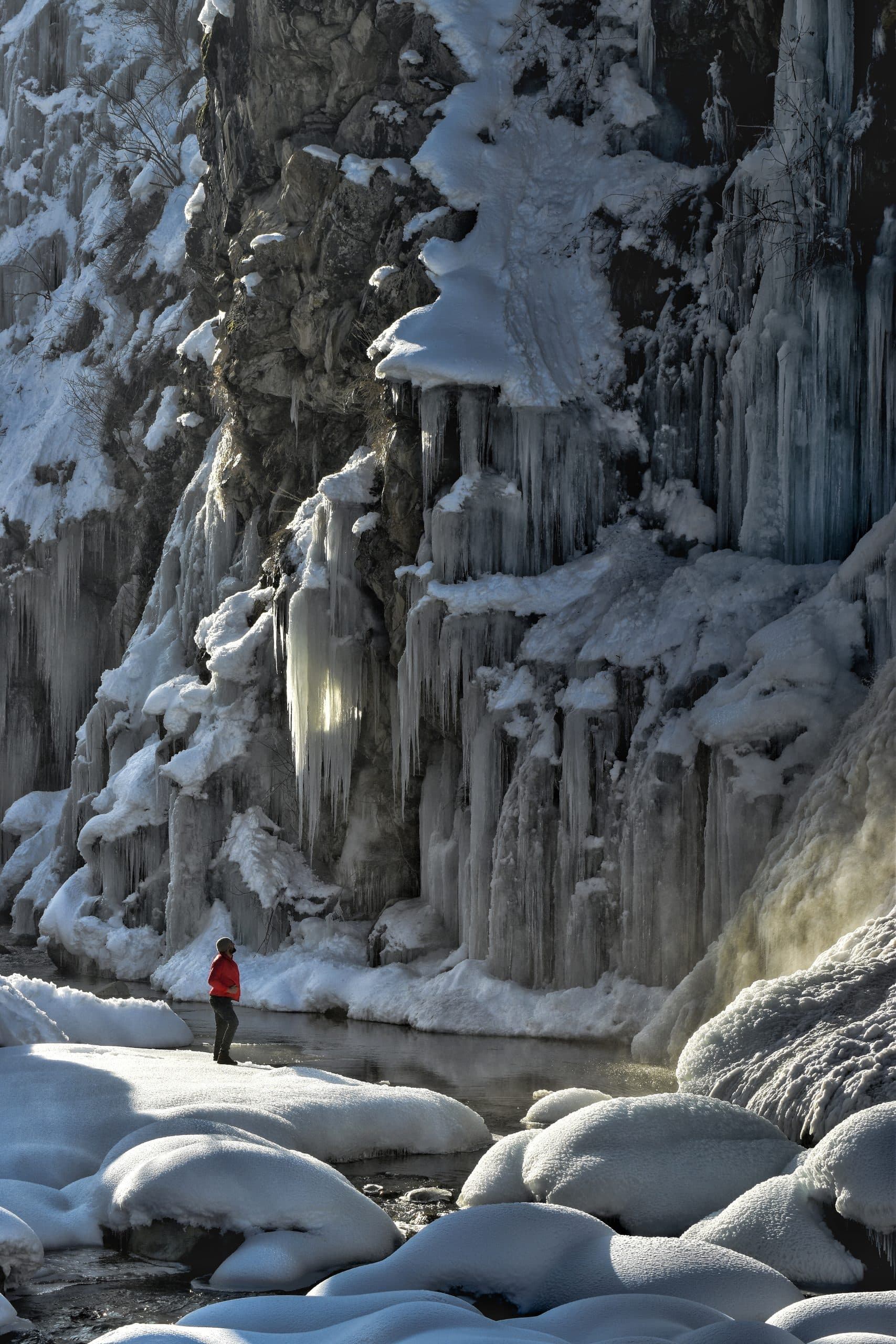 Drung Waterfall, Kashmir