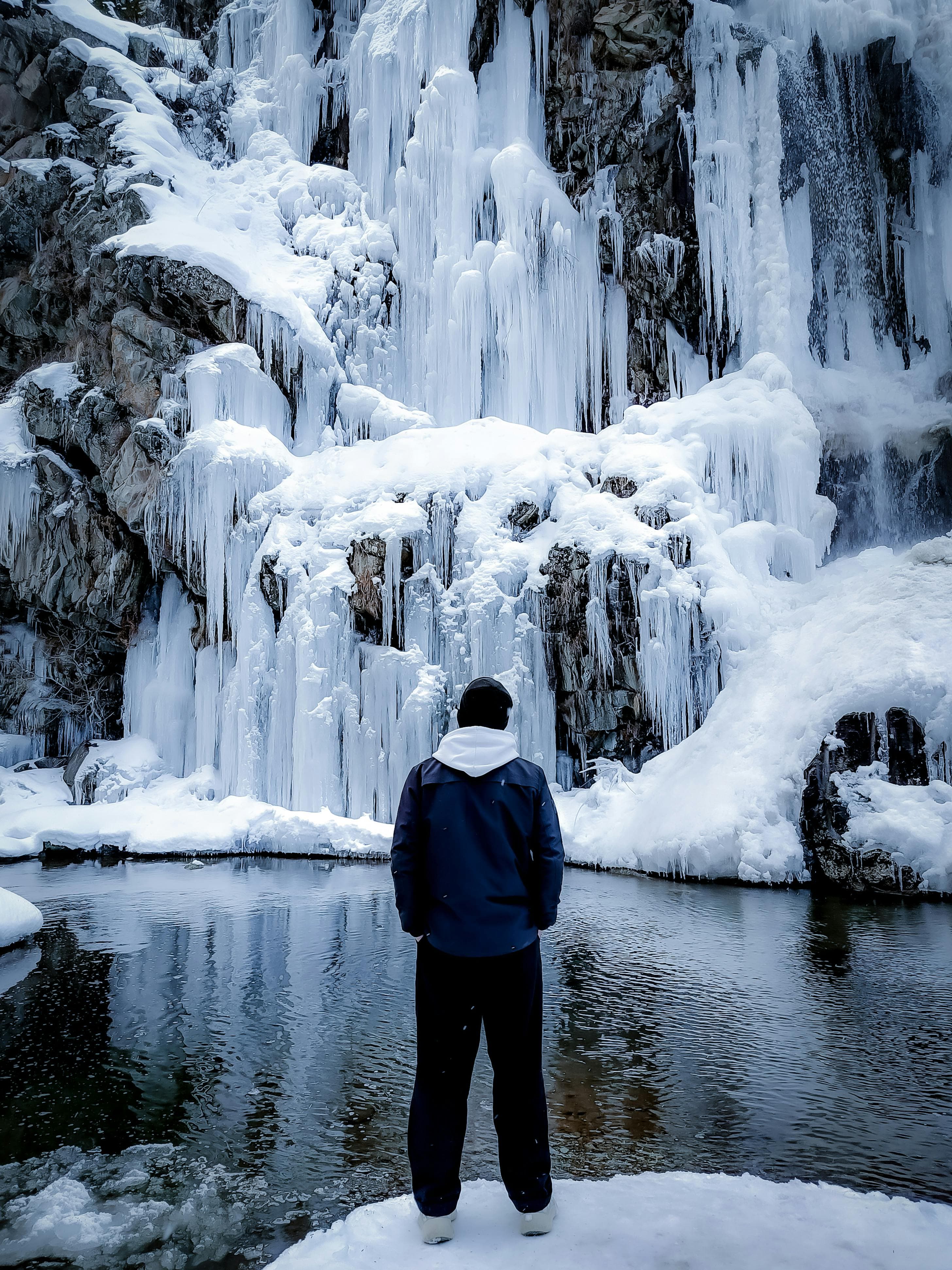 Drung Waterfall, Kashmir