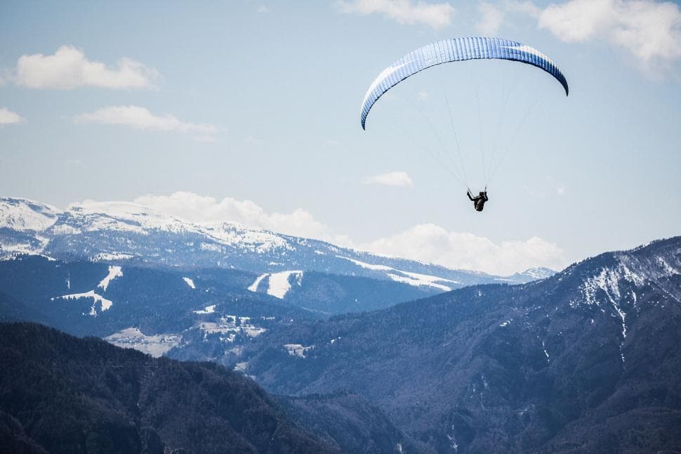 Paragliding in Kashmir