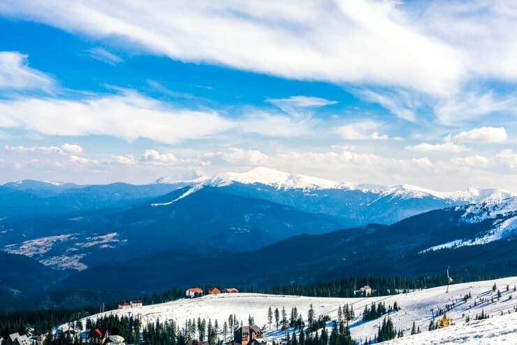Panoramic view of Solang Valley with snow-covered mountains