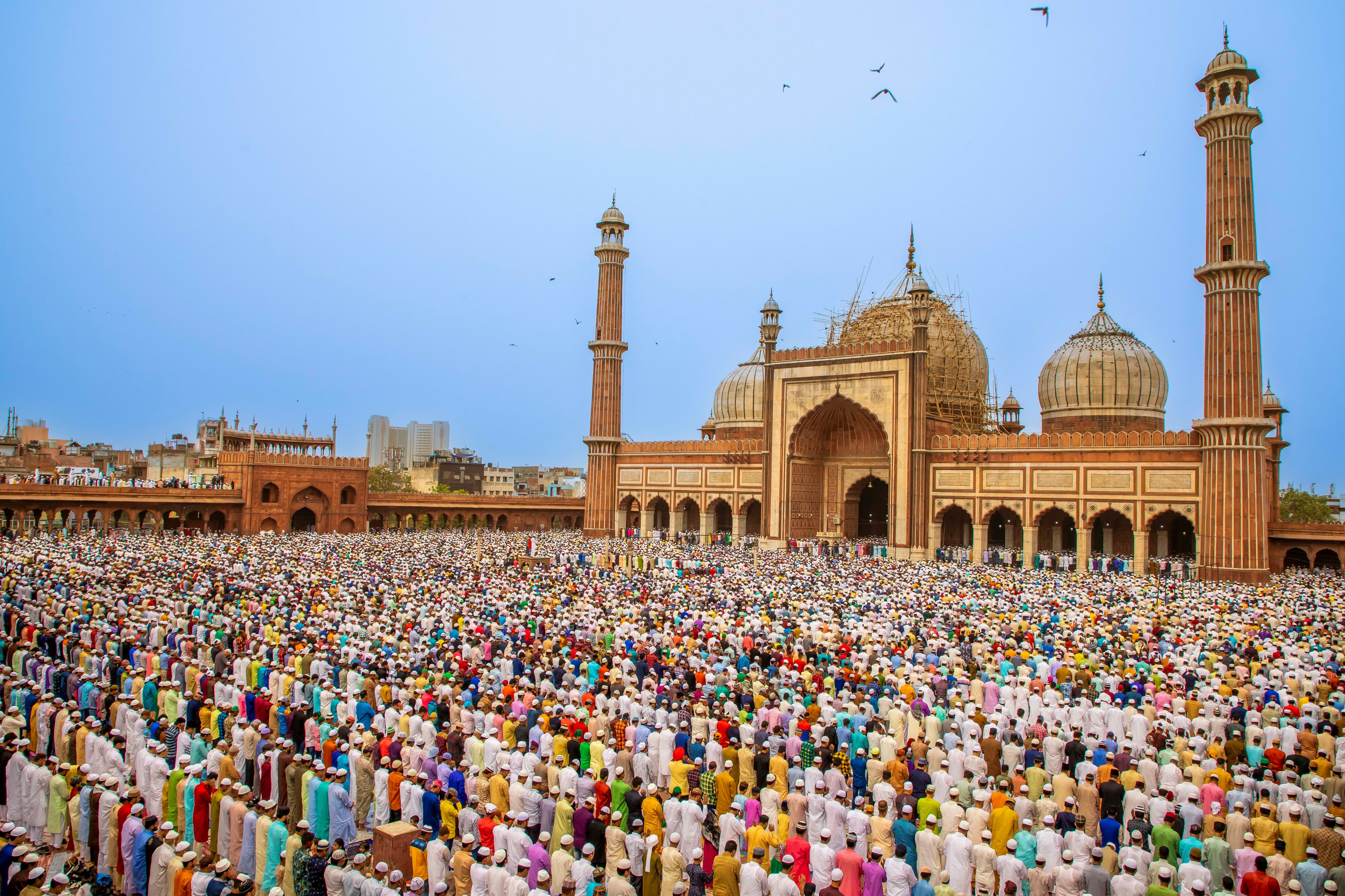 Crowd gathered infront of Jama Masjid
