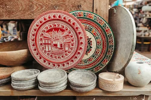 Ceramic articles at Kinari Bazar