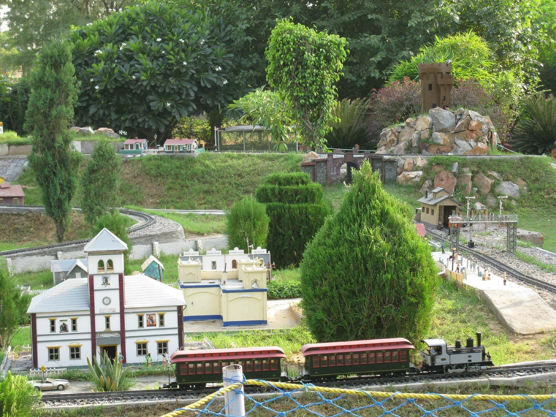 NeverEnuf Garden Railway