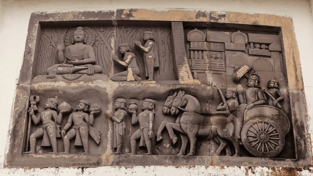 Walls in Dhauli Shanti Stupa