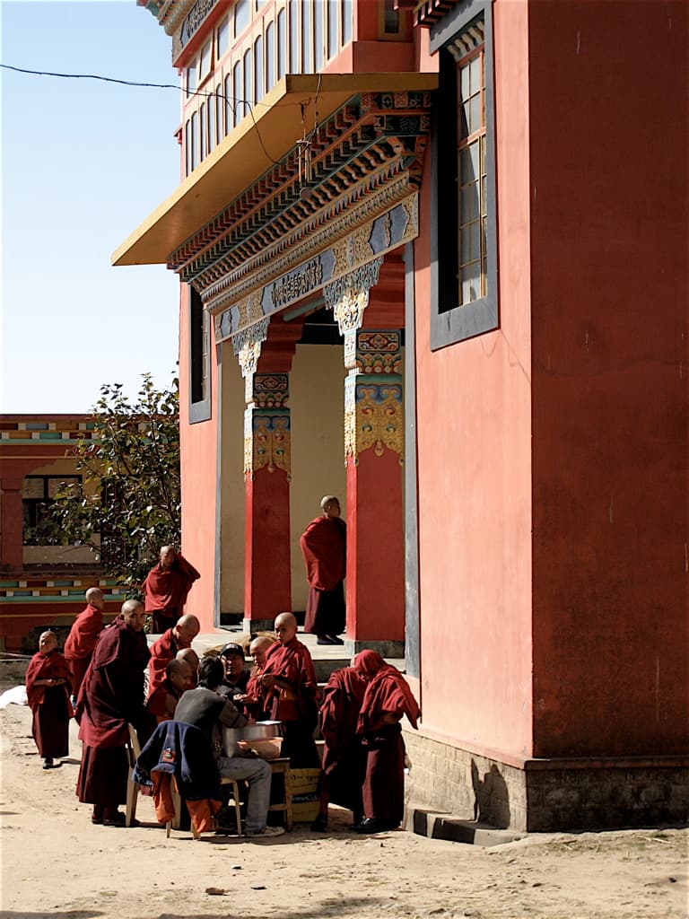Tibetan Colony, Bir Billing