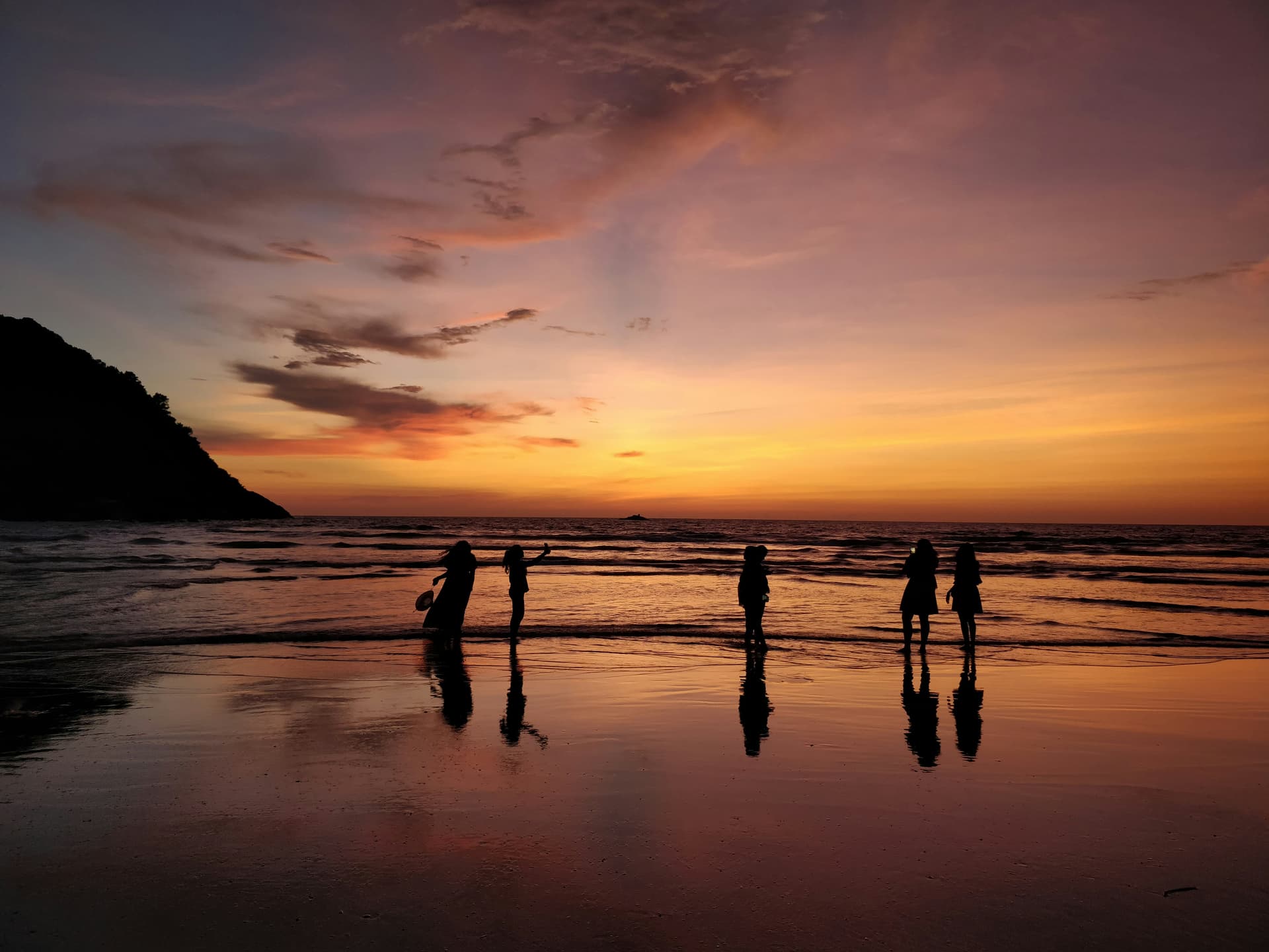 Gokarna beach in sunset