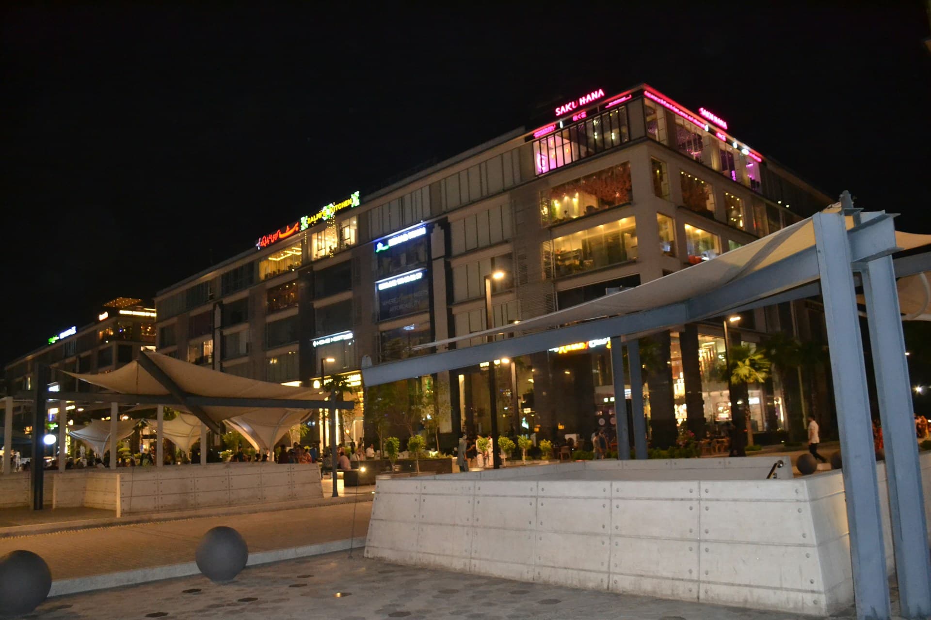 Orion Mall – Luxe Shopping by the Lake Bangalore