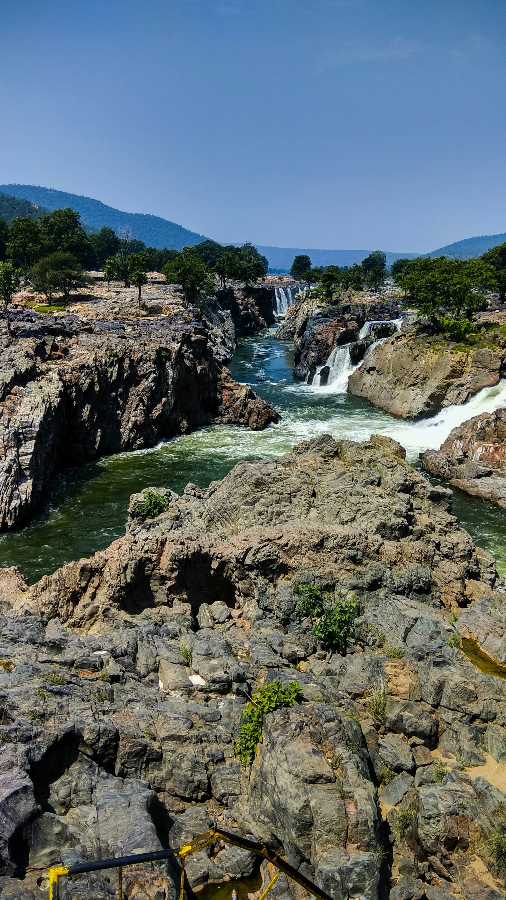 Hogenakkal Falls – “Niagara of India” in Tamil Nadu