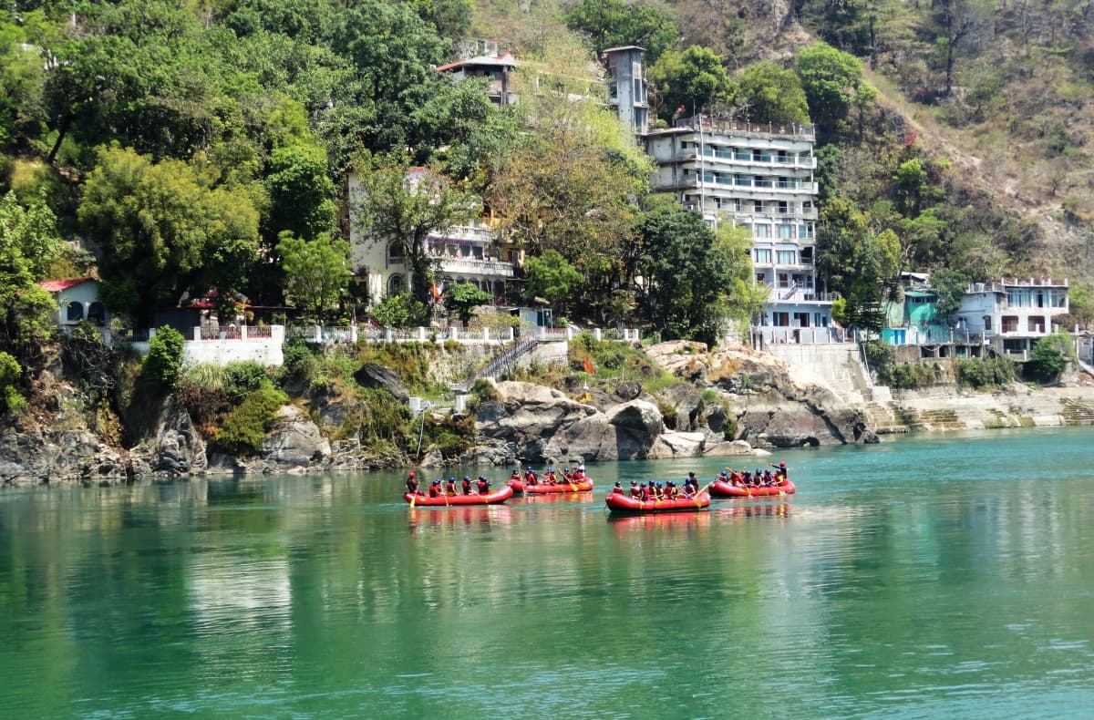 river rafting at Rishikesh