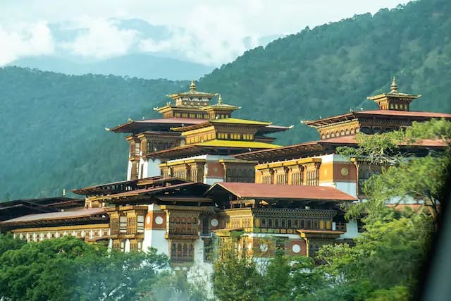 Gems of Bhutan: Unforgettable Visual Moments in the Heart of the Himalayas