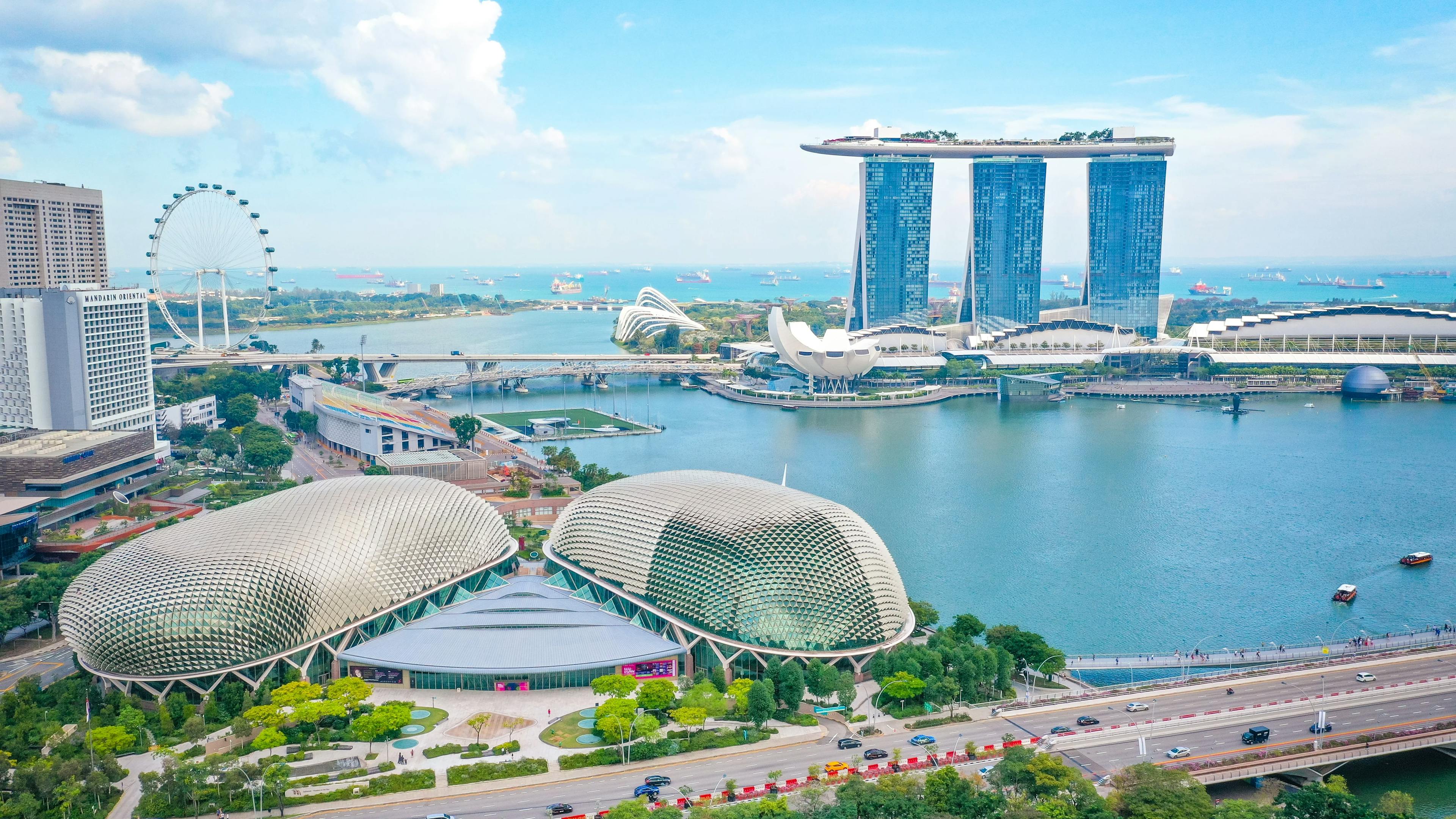 Singapore tour packages: Capturing the Magic of Singapore on Your Honeymoon