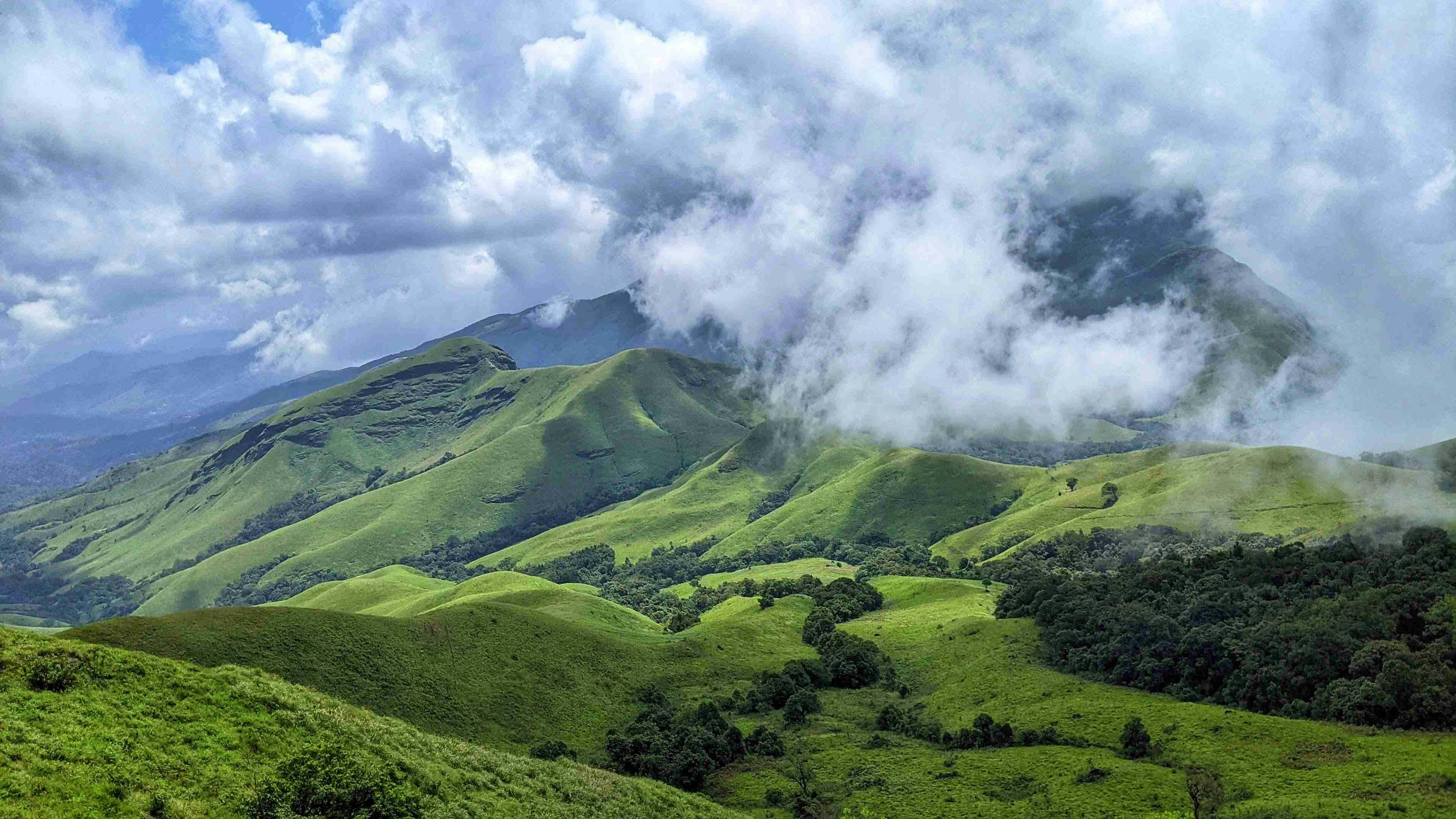 Bangalore to Gangadikal Trek: Cloud-Covered Hills and Greenery